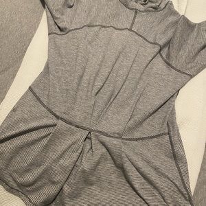 Lululemon peplum pullover